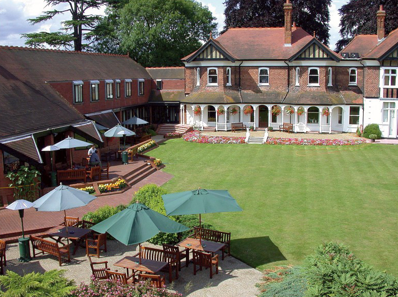 Right Angle Corporate Events - CIM Moor Hall - Berkshire