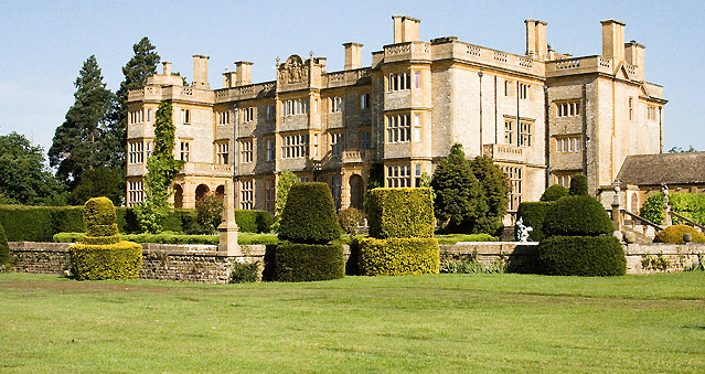 Right Angle Corporate Events Venues - Eynsham Hall - Oxfordshire